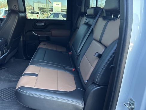 Used 2023 Chevrolet Silverado 3500 High Country w/ Z71 Off-Road Package image 21