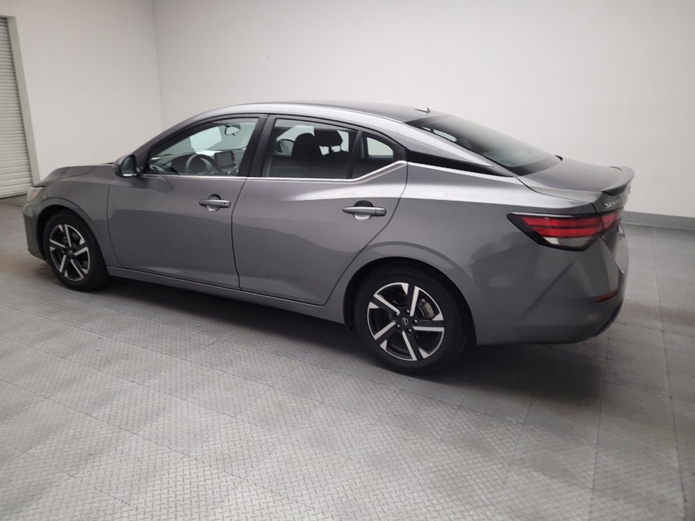 Used 2025 Nissan Sentra SV FWD image 3