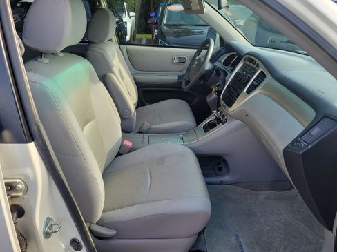 Used 2006 Toyota Highlander 2WD V6 image 7