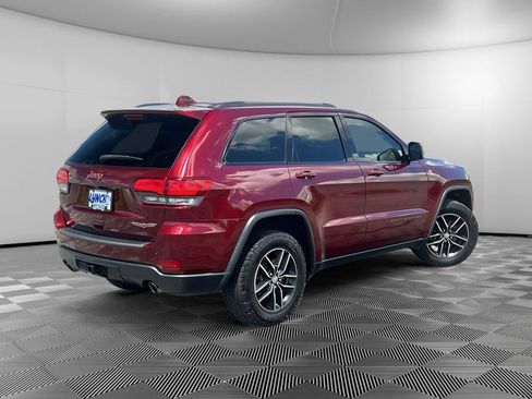 Used 2017 Jeep Grand Cherokee Trailhawk AWD/4WD image 4