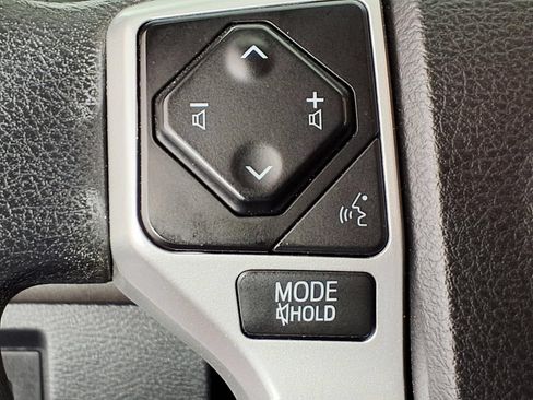 Used 2021 Toyota Tundra SR5 w/ SR5 Upgrade Package RWD image 17