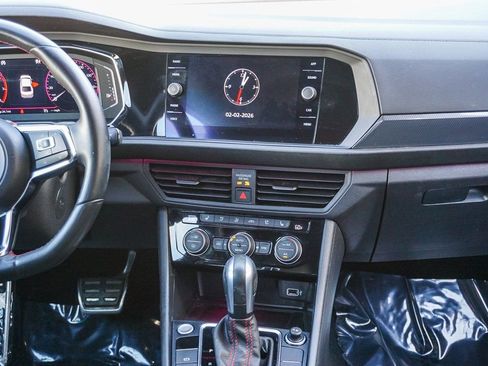 Used 2020 Volkswagen Jetta GLI Autobahn image 16