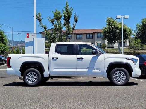 New 2026 Toyota Tundra SR5 AWD/4WD image 4