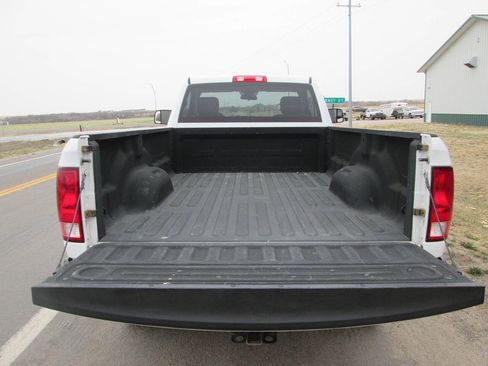 Used 2018 RAM 2500 Tradesman w/ Power & Remote Entry Group AWD/4WD image 4