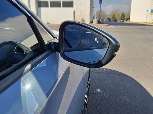 Used 2021 Honda Accord Touring image 18