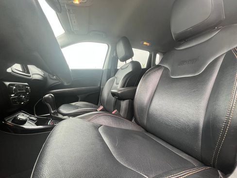 Used 2021 Jeep Compass Limited AWD/4WD image 25