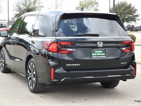 New 2026 Honda Odyssey Elite image 4