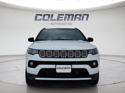 Used 2025 Jeep Compass Limited AWD/4WD image 8