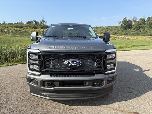 New 2027 Ford F350 XLT w/ XLT Premium Package AWD/4WD image 8