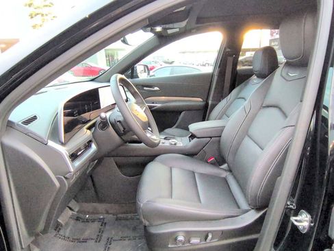 New 2025 Cadillac XT4 Premium Luxury image 23