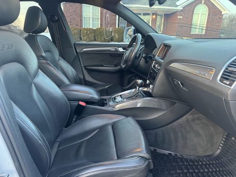 Used 2016 Audi SQ5 Premium Plus w/ Technology Package image 36