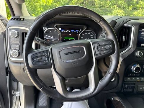 Used 2022 GMC Sierra 3500 Denali w/ Denali Ultimate Package AWD/4WD image 7