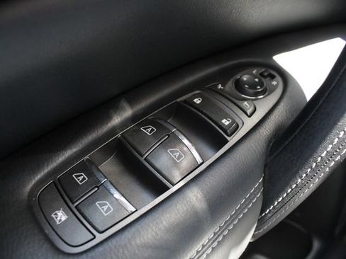 Used 2016 INFINITI QX80 Limited AWD/4WD image 9