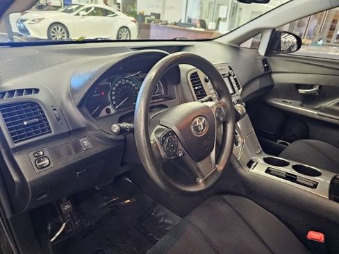 Used 2015 Toyota Venza Limited image 10
