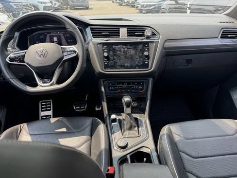 Used 2024 Volkswagen Tiguan SEL R-Line AWD/4WD image 17