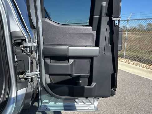 Used 2024 Ford F250 Lariat w/ Sport Appearance Package image 37