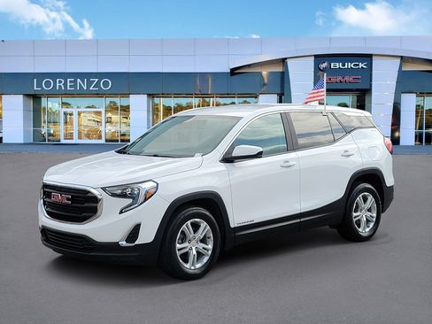Used 2021 GMC Terrain SLE FWD image 1