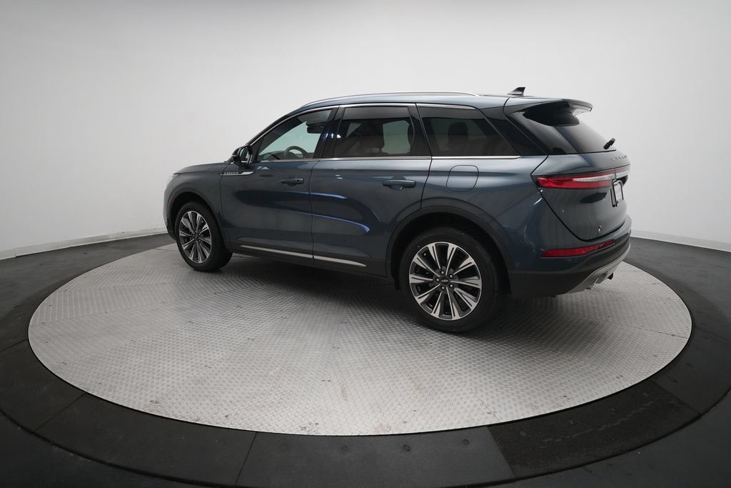 Used 2022 Lincoln Corsair Reserve w/ Equipment Group 201A AWD/4WD image 34