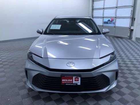 Used 2025 Toyota Camry LE image 15