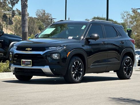 Used 2023 Chevrolet TrailBlazer LT FWD image 8
