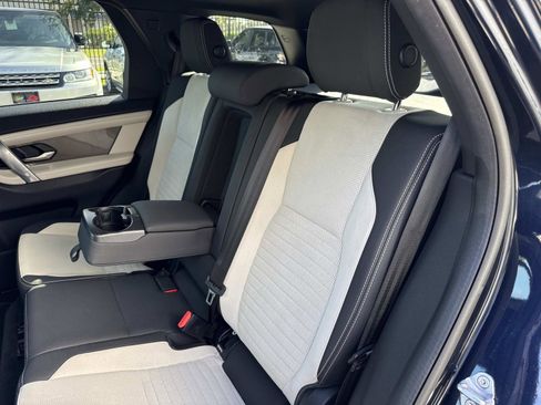 Used 2020 Land Rover Discovery Sport SE R-Dynamic image 14