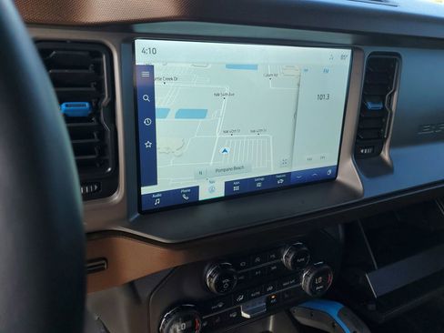 Used 2021 Ford Bronco Outer Banks w/ Sasquatch Package image 27