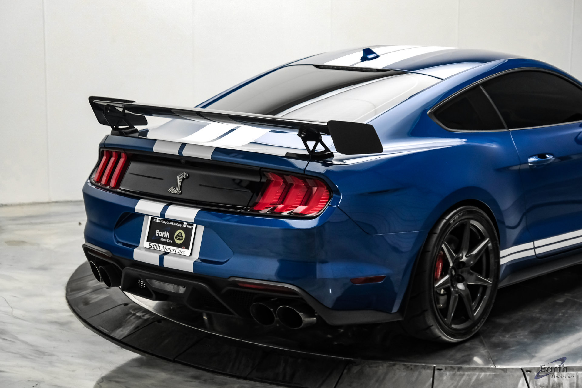 Used 2022 Ford Mustang Shelby GT500 w/ Carbon Fiber Track Pack RWD image 22