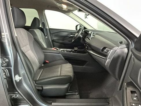 Certified 2026 Nissan Rogue SV AWD/4WD image 30