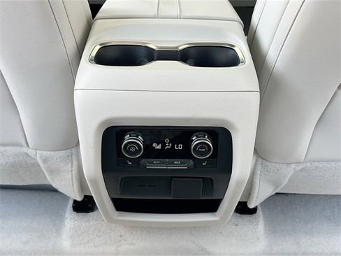 New 2025 Buick Enclave Avenir w/ Super Cruise Package image 18