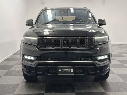 Used 2022 Jeep Grand Wagoneer Series II image 3