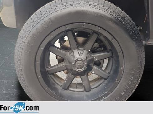 Used 2017 Chevrolet Silverado 1500 LTZ Z71 w/ LTZ Plus Package AWD/4WD image 36