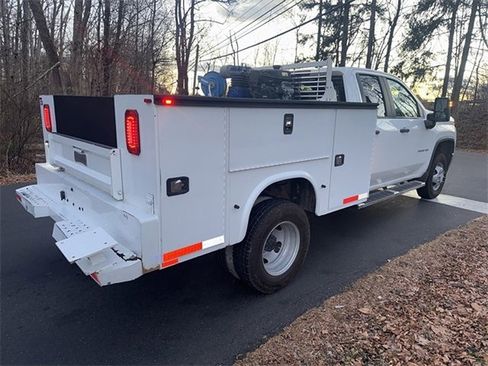 Used 2023 Chevrolet Silverado 3500 W/T w/ WT Convenience Package image 3
