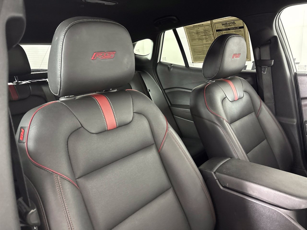 Used 2024 Chevrolet Trax RS FWD image 28