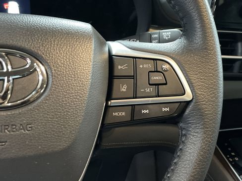 Certified 2022 Toyota Sienna XLE image 20