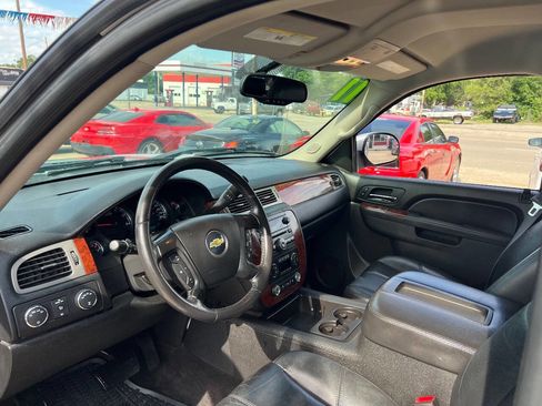 Used 2011 Chevrolet Silverado 1500 LTZ w/ LTZ Plus Package AWD/4WD image 11