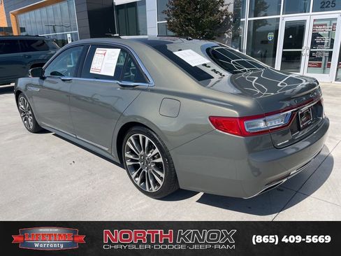 Used 2017 Lincoln Continental Select FWD image 19