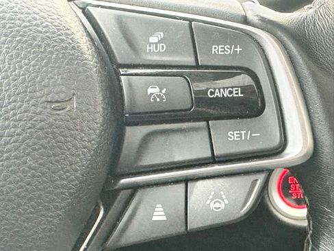 Used 2021 Honda Accord Touring image 12