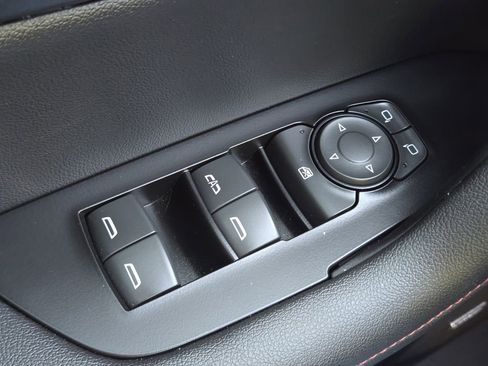 Used 2023 Chevrolet Blazer RS w/ Enhanced Convenience Package image 31