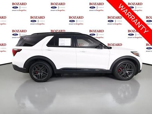 Certified 2025 Ford Explorer ST w/ Sun And Sound Package AWD/4WD image 8