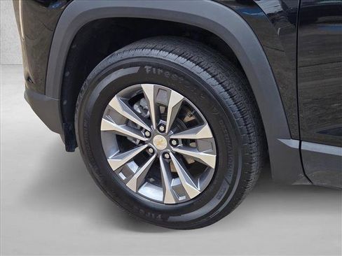 Used 2025 Chevrolet Equinox LT FWD image 23