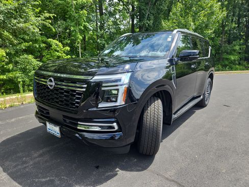 New 2025 Nissan Armada Platinum w/ Convenience Package image 4