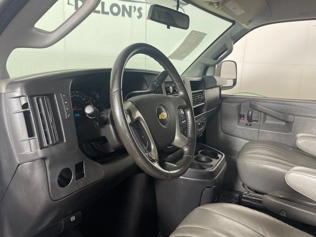 Used 2016 Chevrolet Express 2500 LS RWD image 15