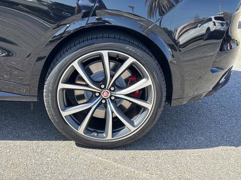 Used 2023 Jaguar F-PACE SVR AWD/4WD image 3