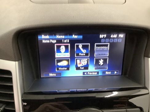 Used 2014 Chevrolet Cruze Diesel image 16