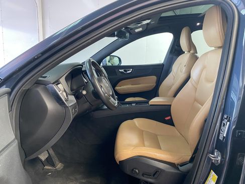 Used 2020 Volvo XC60 T5 Momentum AWD/4WD image 21