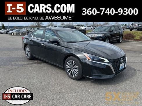 Used 2025 Nissan Altima 2.5 SV image 1