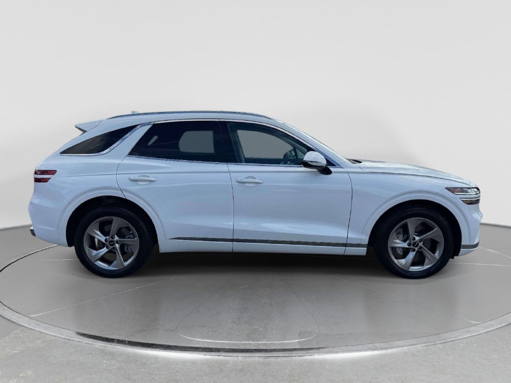 Certified 2026 Genesis GV70 2.5T AWD/4WD image 8