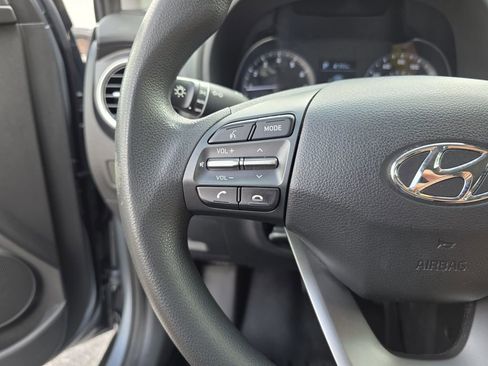 Used 2019 Hyundai Kona SE FWD image 24