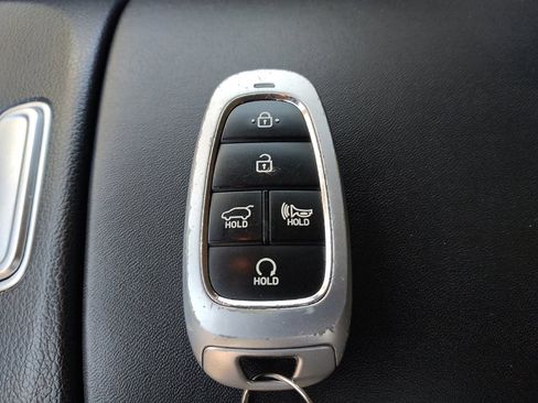 Used 2023 Hyundai Santa Fe SEL image 32