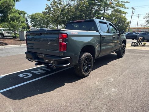 Used 2025 Chevrolet Silverado 1500 Custom Trail Boss w/ LPO, Dark Essentials Package AWD/4WD image 5
